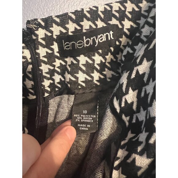Lane Bryant‎ Mini Skirt Houndstooth Black & White Stretch, Back Zip Size 18 - Picture 5 of 6